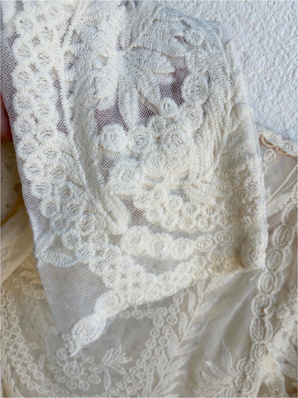 Soho Girls Sheer Ivory Lace Floral Embroidered Blouse OS - Picture 5 of 5